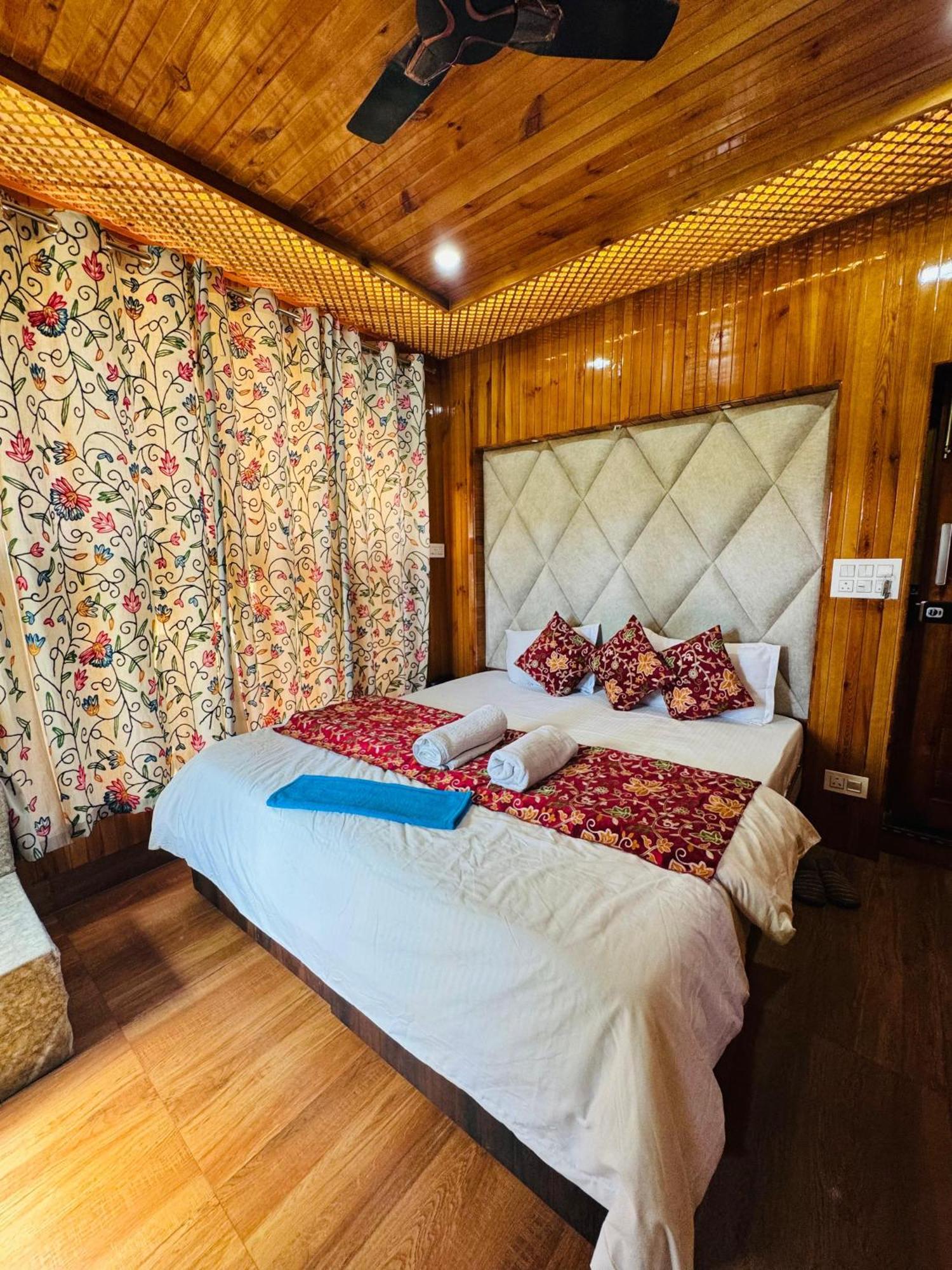 Frosty Mountain Resort ปาฮาลกัม ภายนอก รูปภาพ