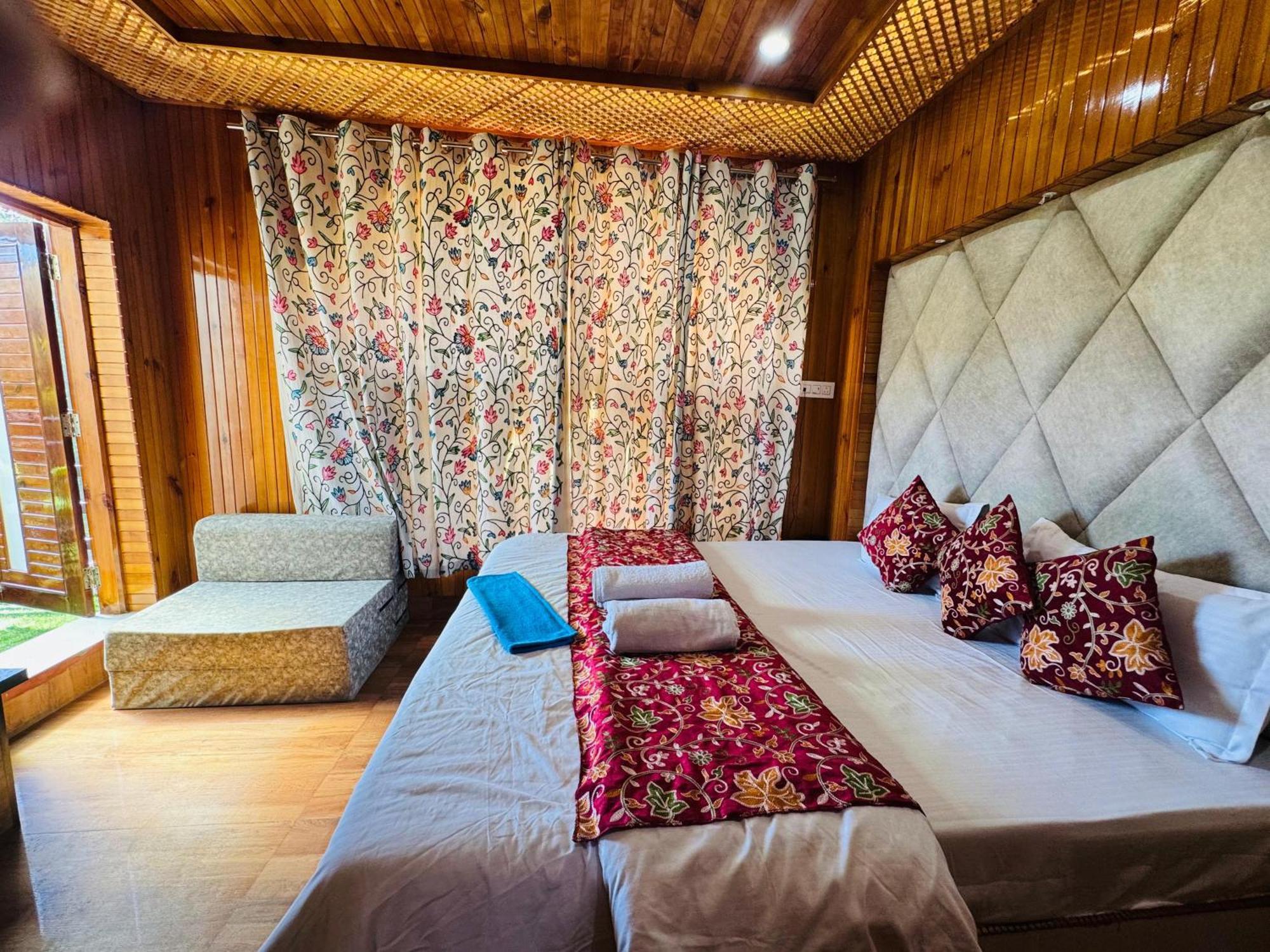 Frosty Mountain Resort ปาฮาลกัม ภายนอก รูปภาพ