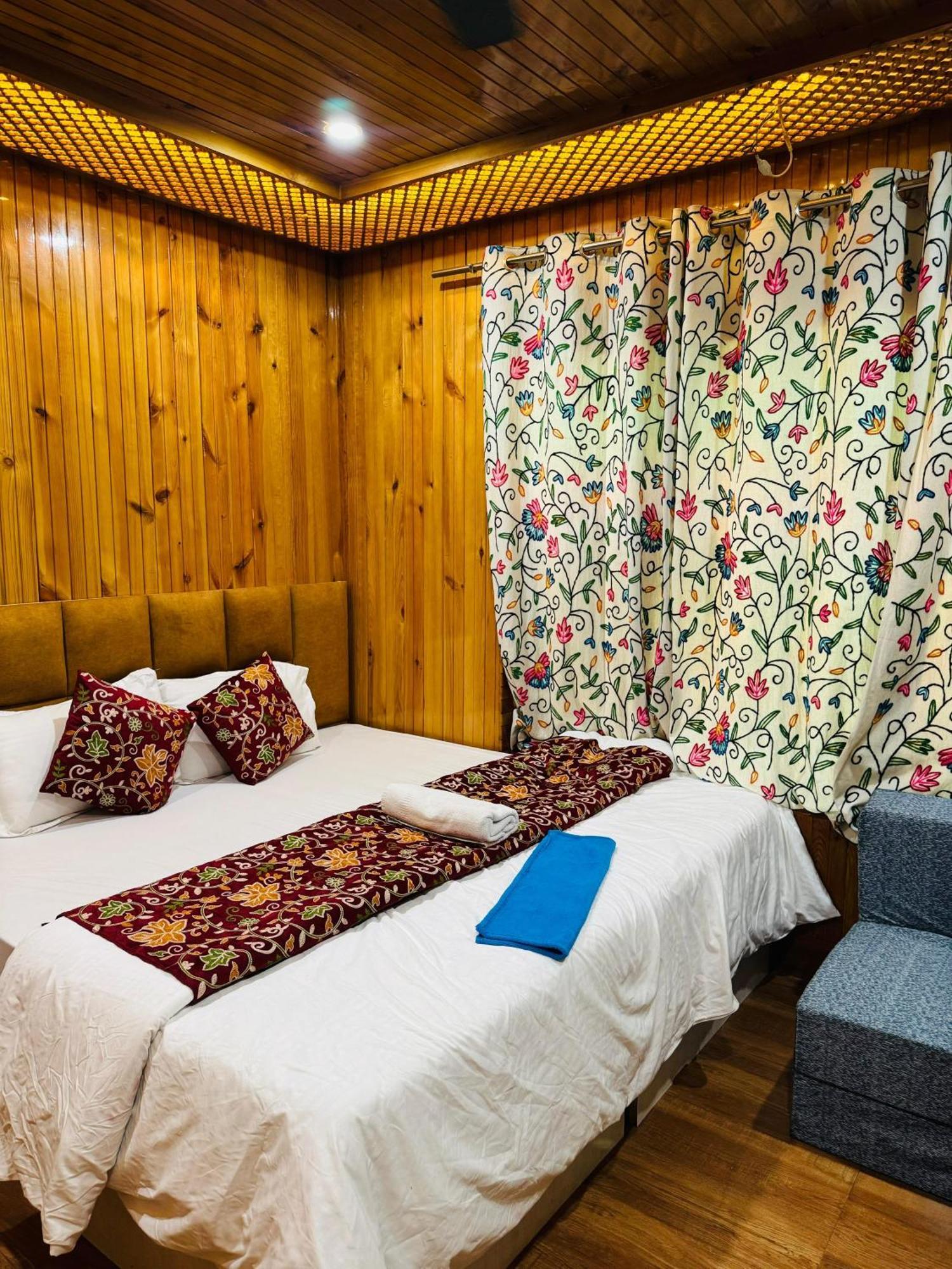 Frosty Mountain Resort ปาฮาลกัม ภายนอก รูปภาพ