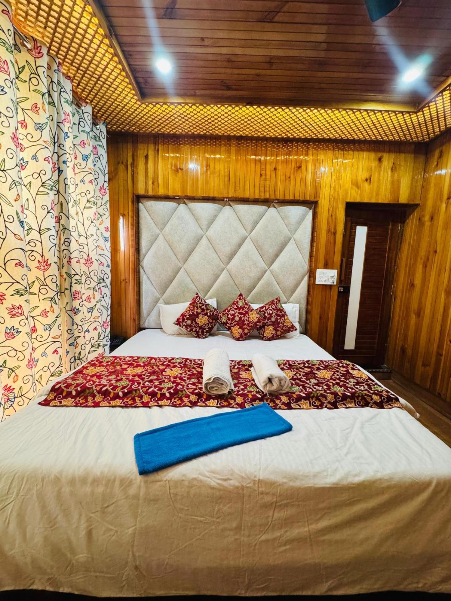 Frosty Mountain Resort ปาฮาลกัม ภายนอก รูปภาพ